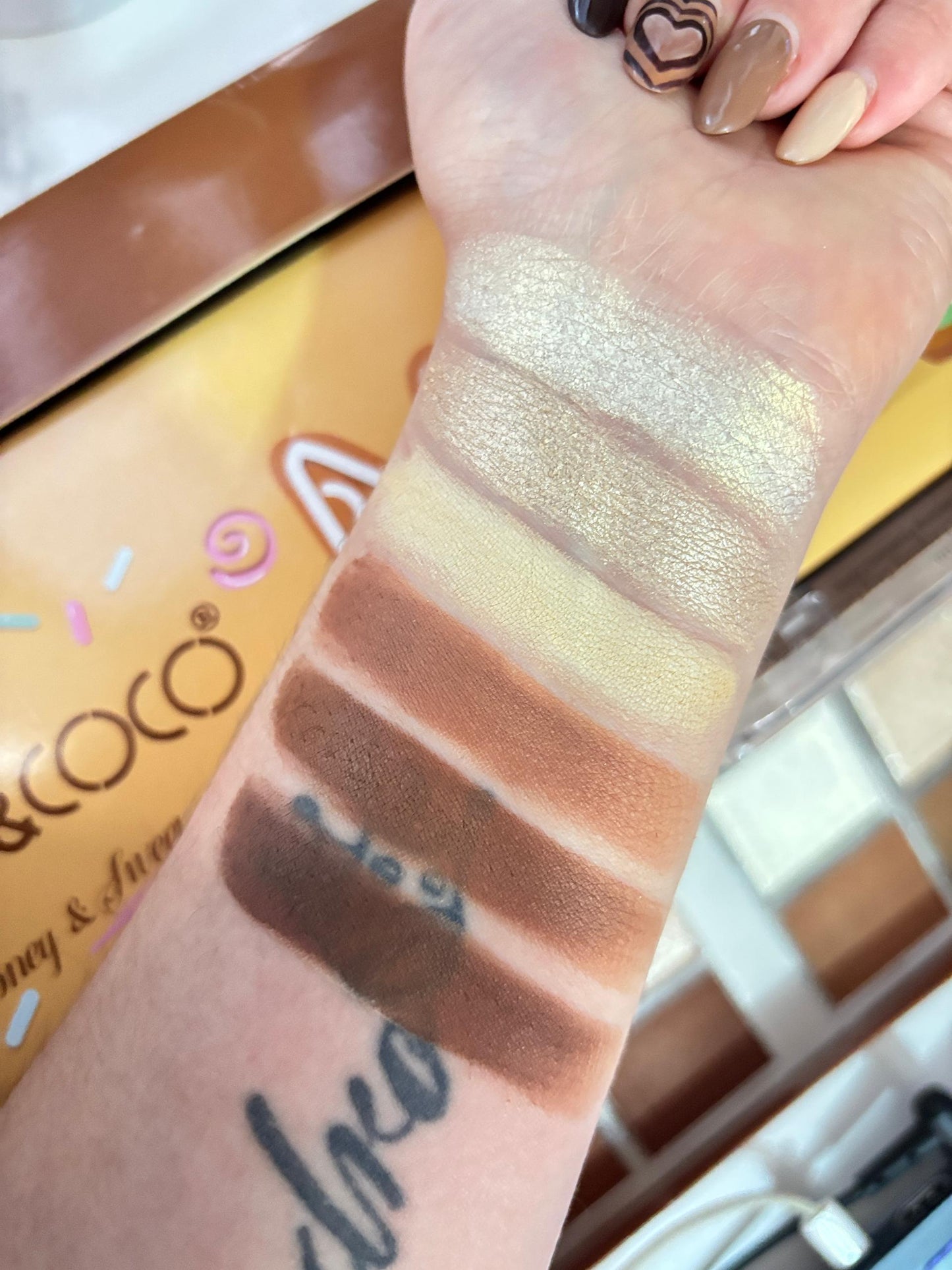Paleta 6 colores nice KEVIN & COCO